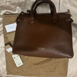 Brown exterior, black canvas lining